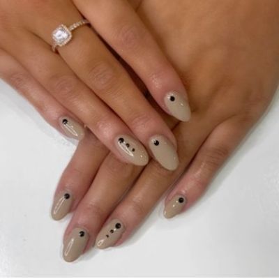 Black Dots Almond Nails