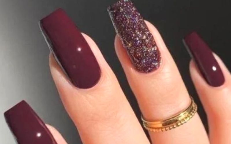 Burgundy + Glitter Design