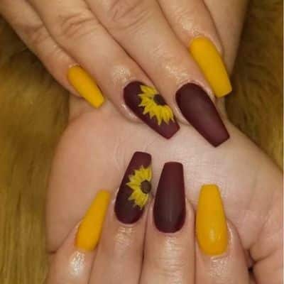 Matte Sunflower Nails