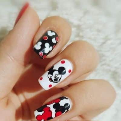Mickey Mouse Mani
