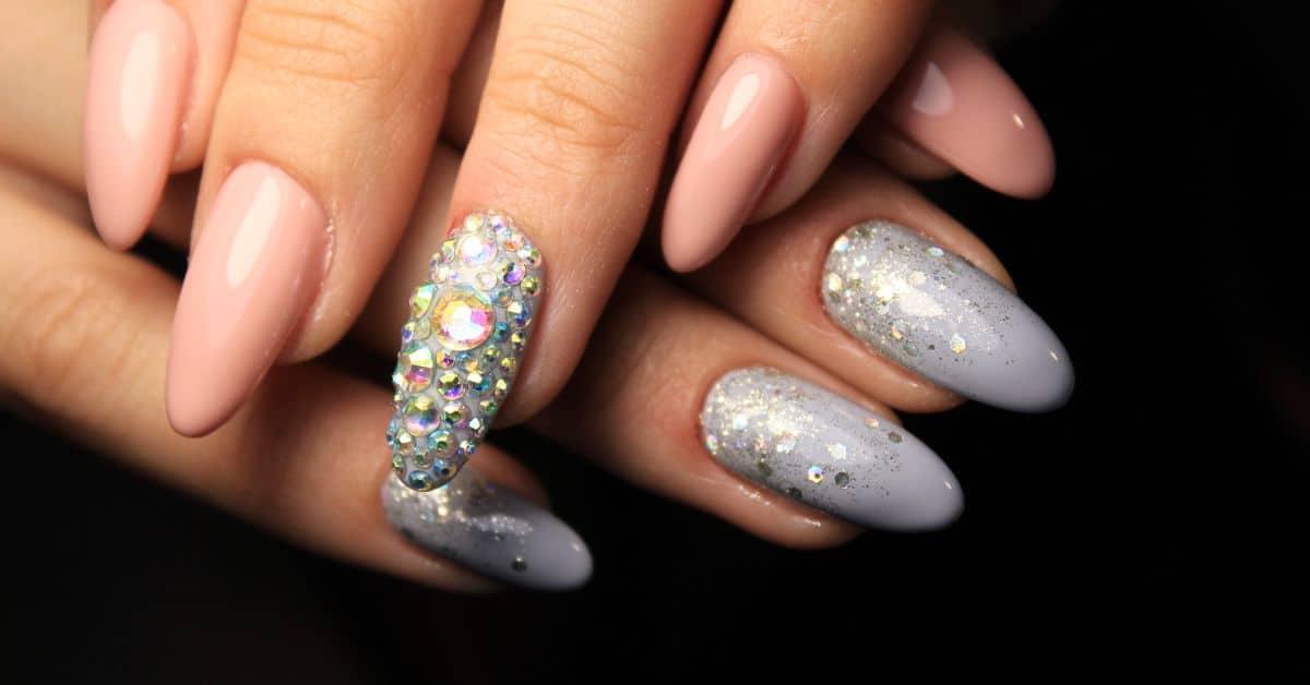 Rhinestone nail