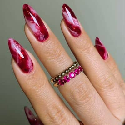 Pinky-Red Nails