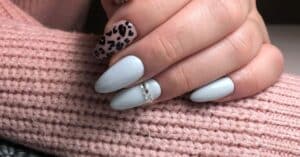 Fall In Love With These 13 Oval Nail Designs - CLEAR SKIN REGIME