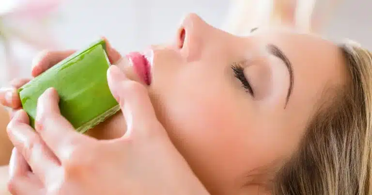 10 Amazing Benefits Of Aloe Vera On Face Overnight For Wrinkles